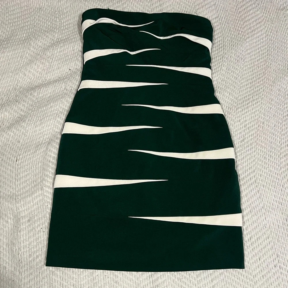 π€New Betsy & Adam Strapless Tiered Dressπ€ - Picture 2 of 9